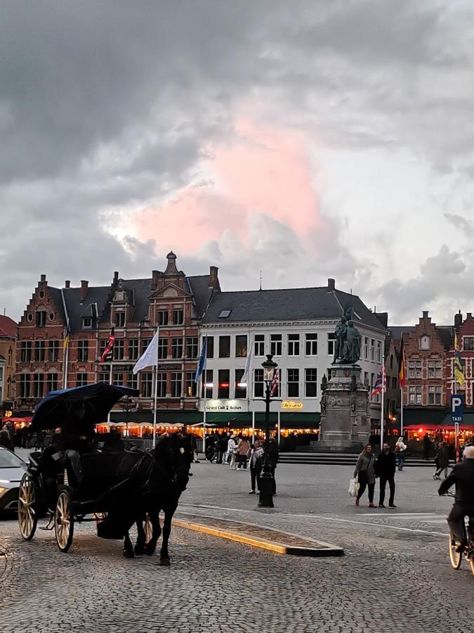 Nostalgia Homestay Bruges Extérieur photo